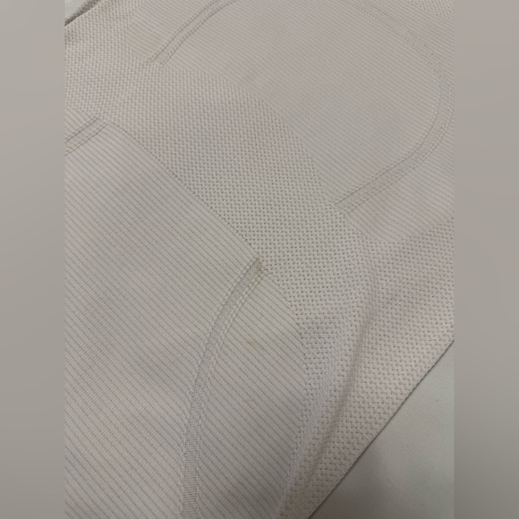 Lululemon Swiftly Tech Long Sleeve *Some Stains* - Picture 5 of 8